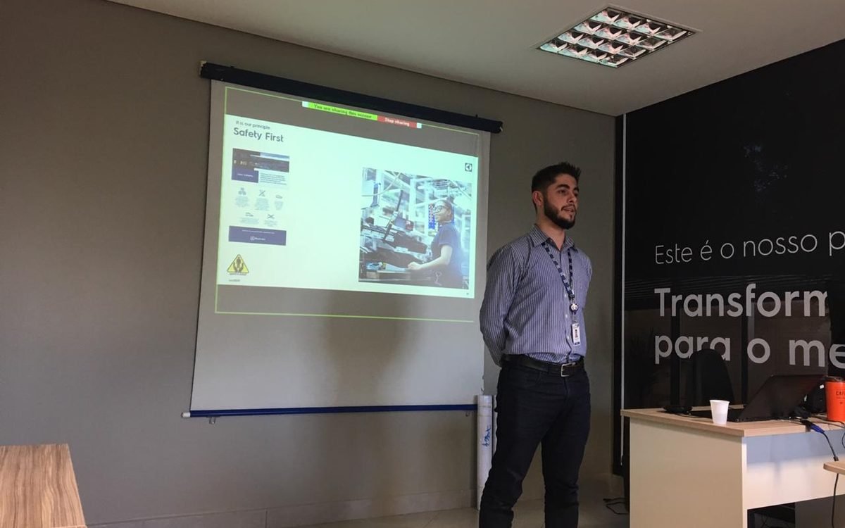 Apresenta&ccedil;&atilde;o do projeto de engenharia de processos na planta da Electrolux do Brasil